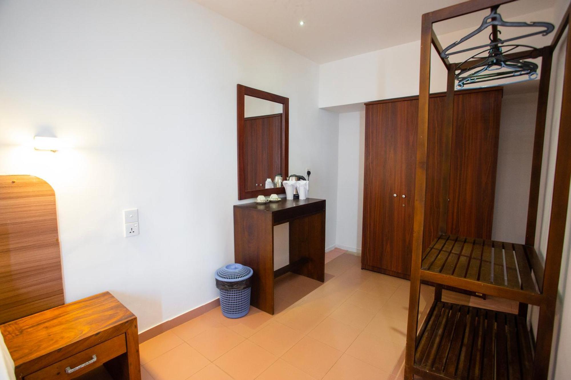 Hotel Lucky Seven Hikkaduwa Zewnętrze zdjęcie