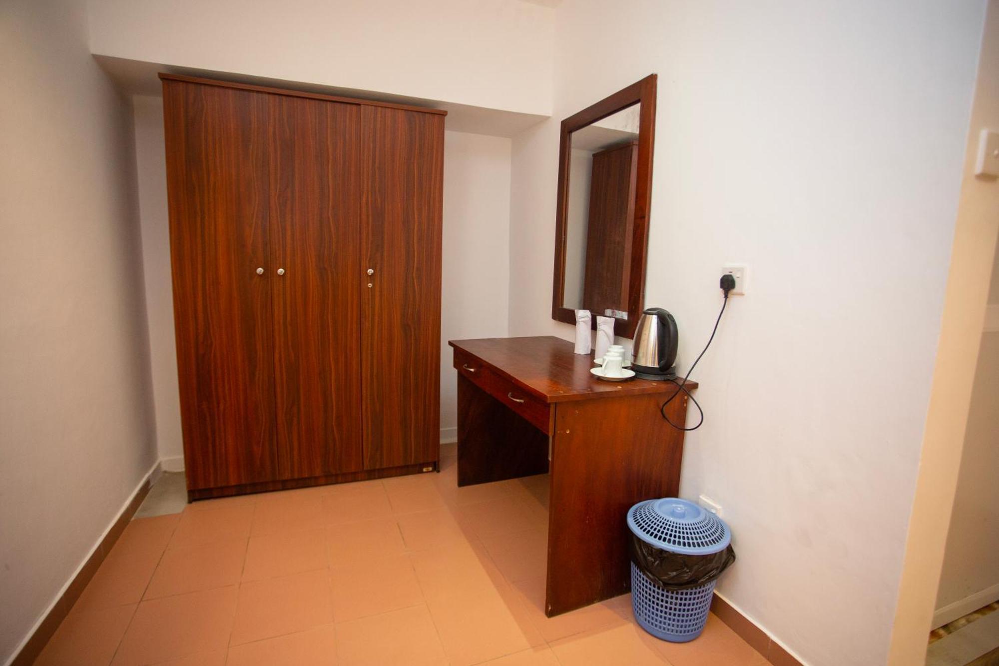 Hotel Lucky Seven Hikkaduwa Zewnętrze zdjęcie