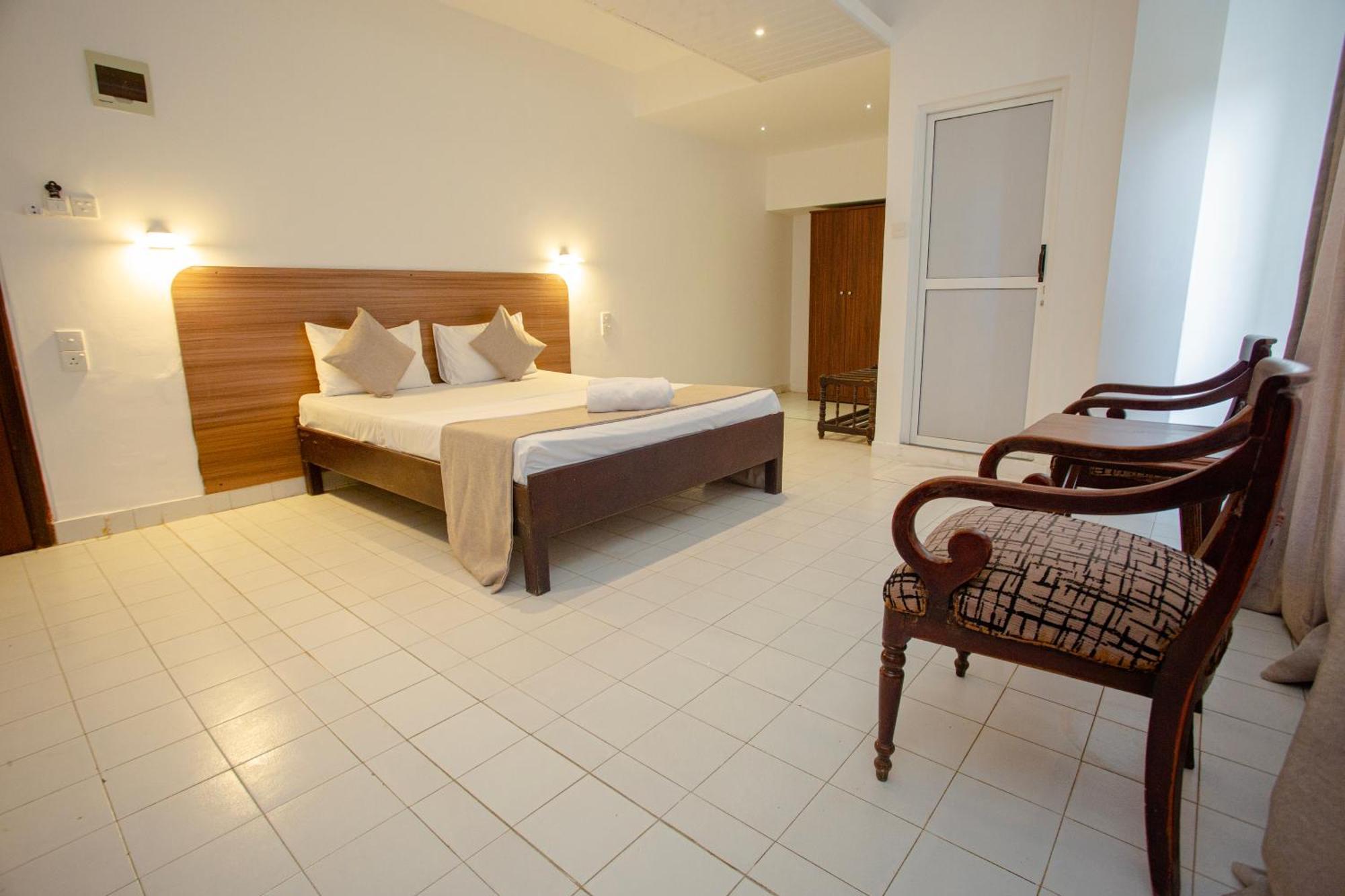 Hotel Lucky Seven Hikkaduwa Zewnętrze zdjęcie