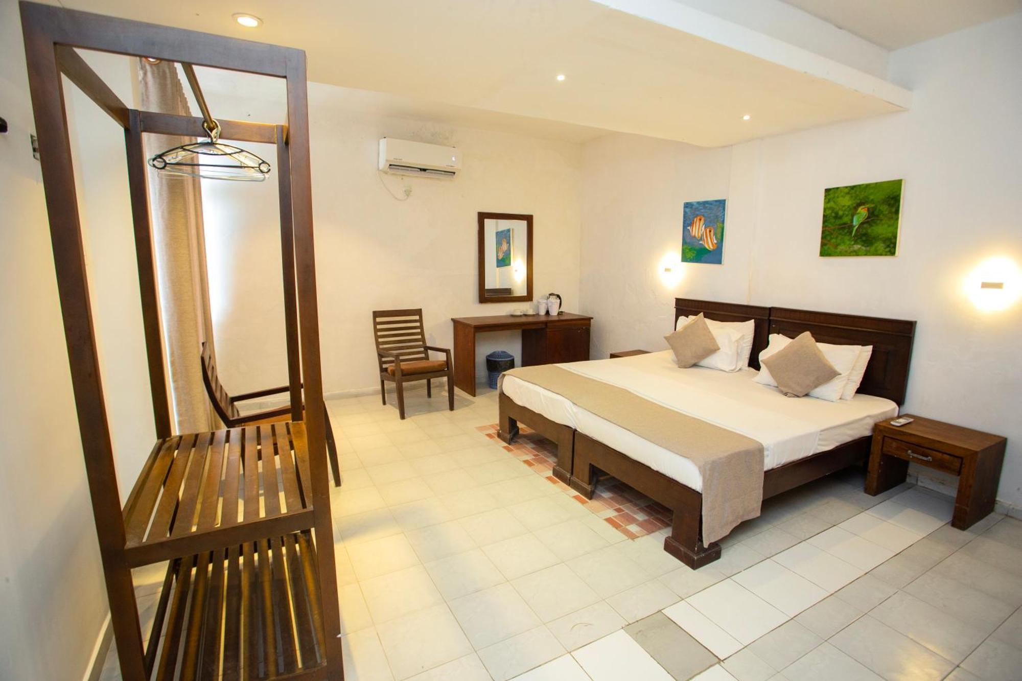 Hotel Lucky Seven Hikkaduwa Zewnętrze zdjęcie
