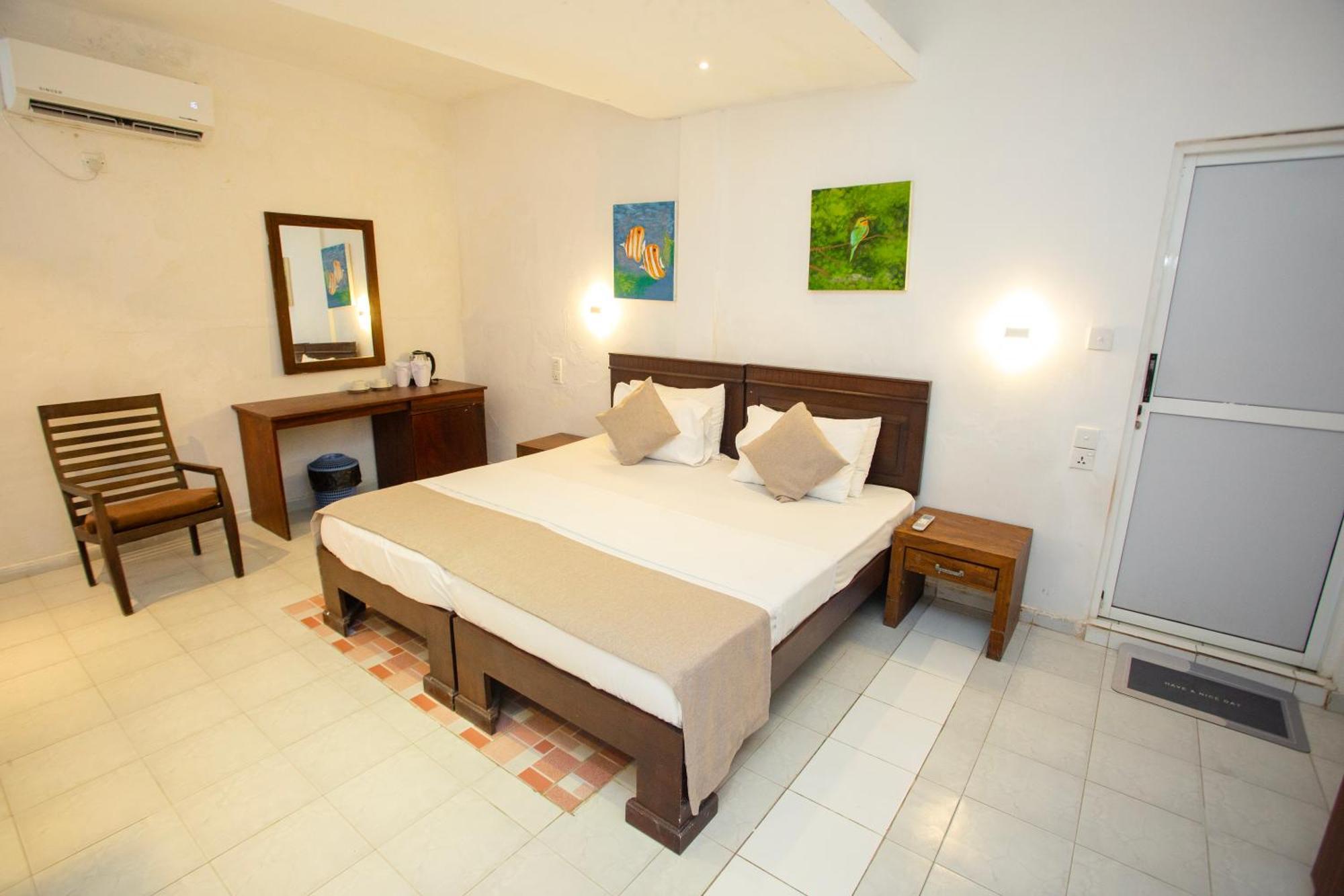 Hotel Lucky Seven Hikkaduwa Zewnętrze zdjęcie