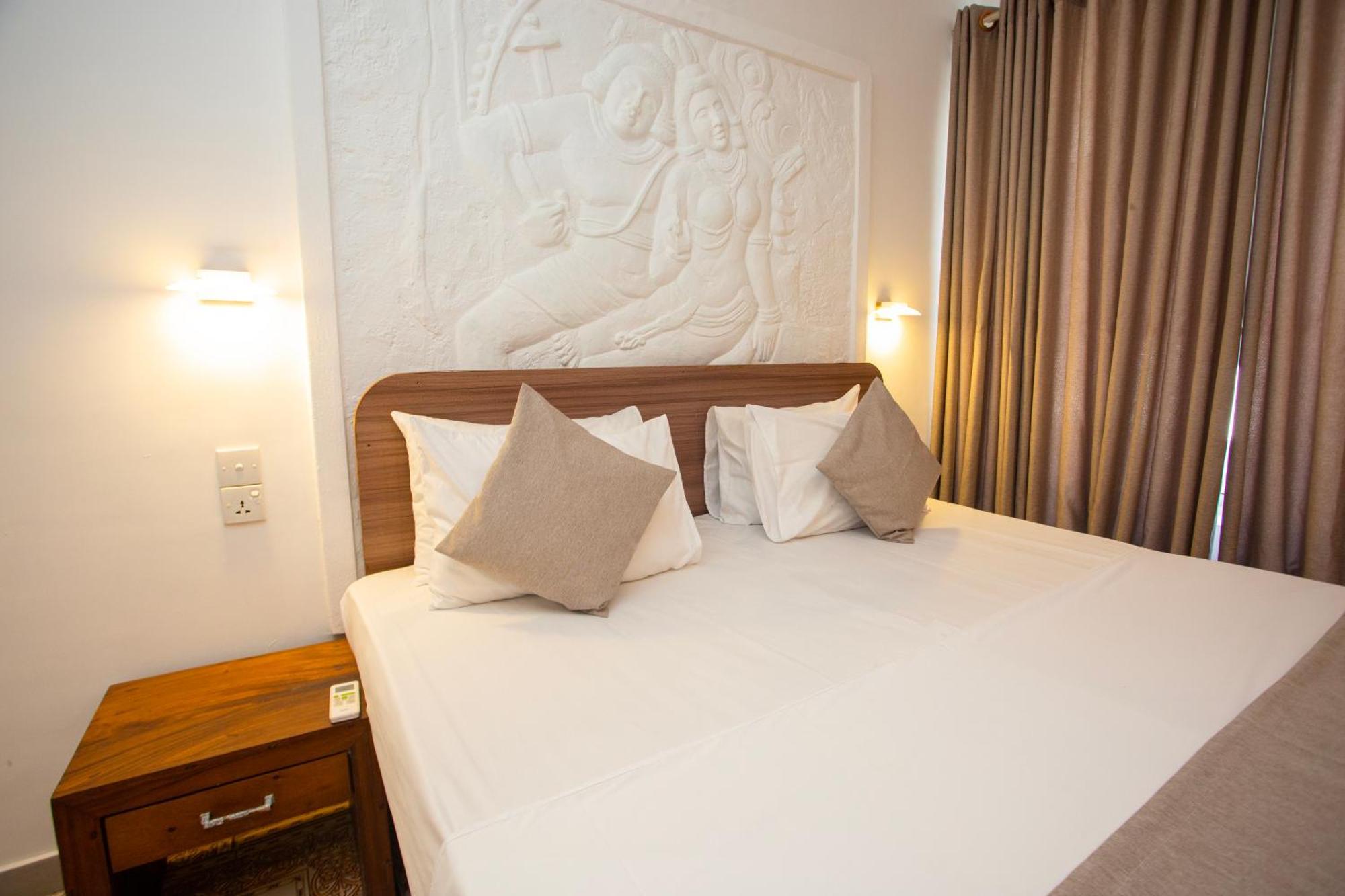 Hotel Lucky Seven Hikkaduwa Zewnętrze zdjęcie
