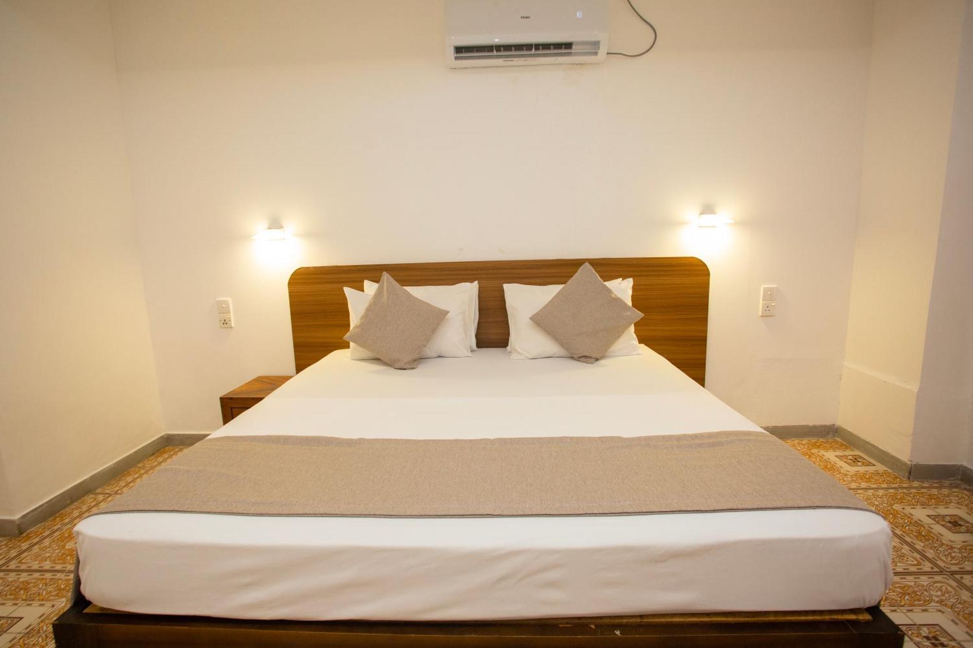 Hotel Lucky Seven Hikkaduwa Zewnętrze zdjęcie